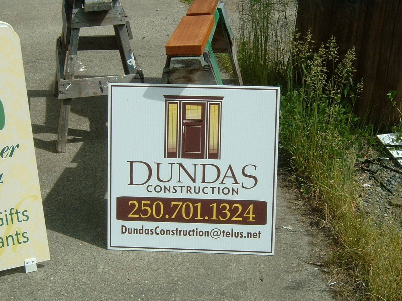 /img/dundas-con.jpg
